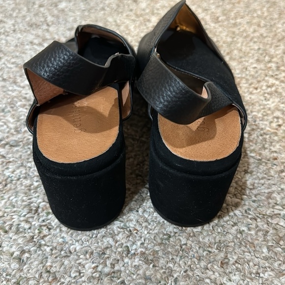 NEW! Gentle Souls by Kenneth Cole Charlene Hooded Slingback Sandals - Size 11 - Picture 7 of 16